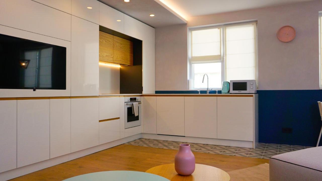 Апартамент Жасмин С Частен Гараж - Jasmin Apartment With Private Garage Varna Buitenkant foto