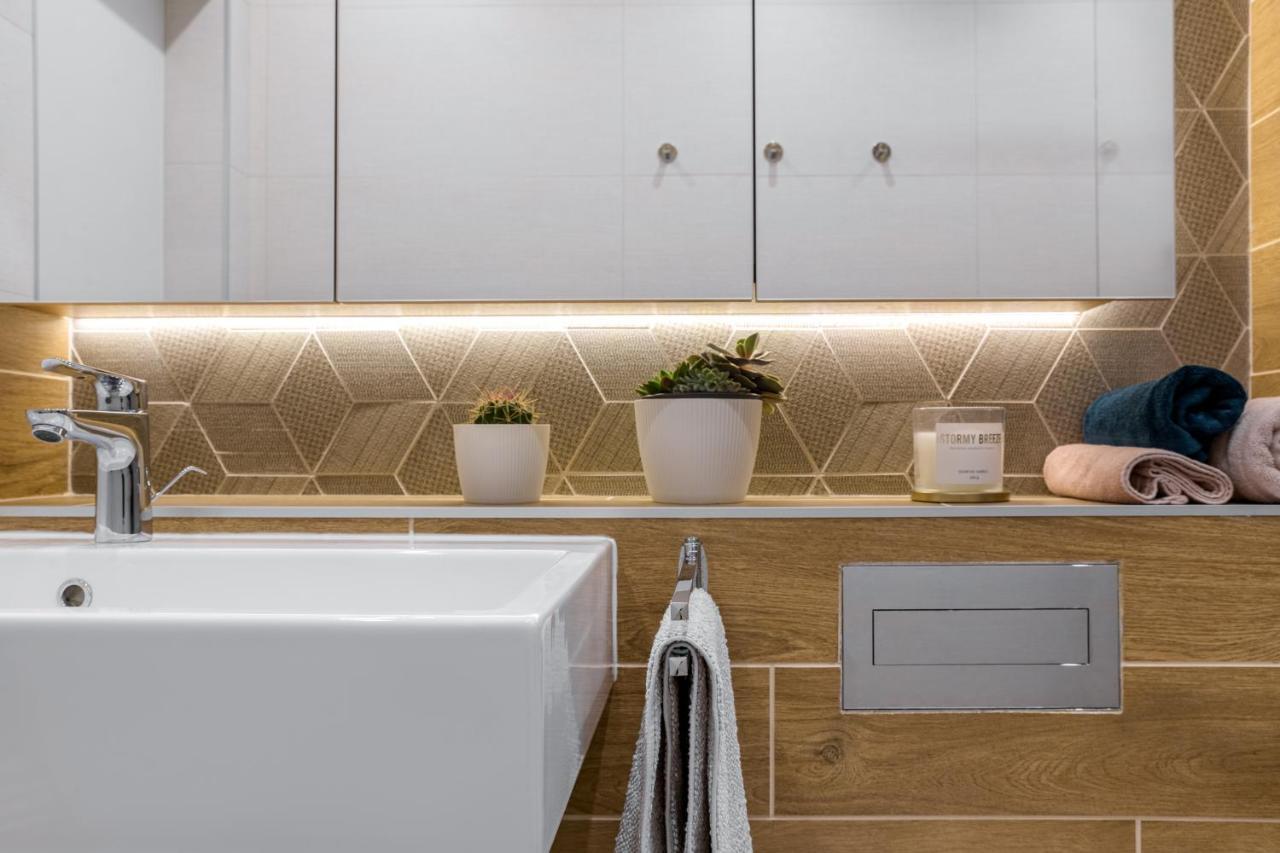 Апартамент Жасмин С Частен Гараж - Jasmin Apartment With Private Garage Varna Buitenkant foto
