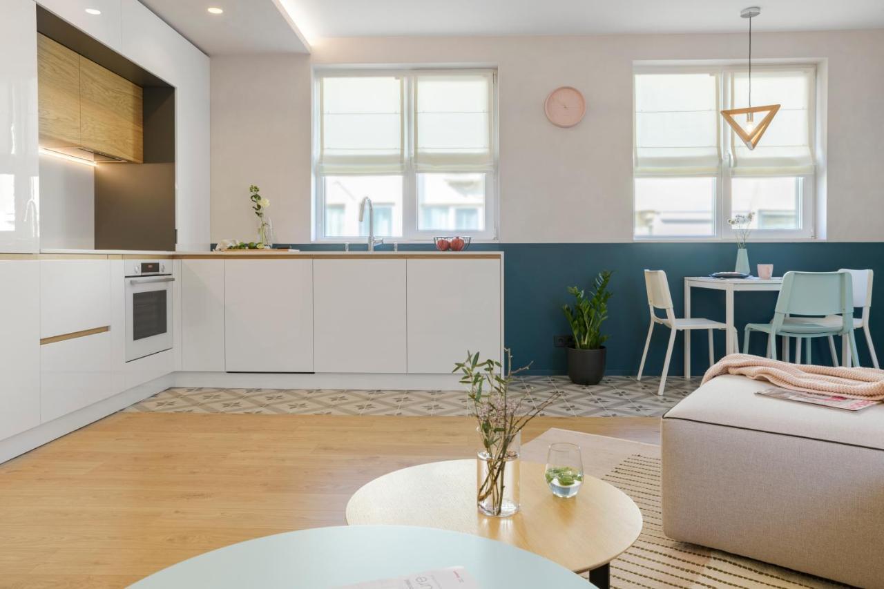 Апартамент Жасмин С Частен Гараж - Jasmin Apartment With Private Garage Varna Buitenkant foto
